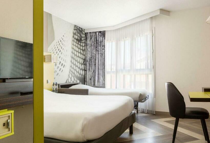 스탠다드 룸 더블 침대, Ibis Styles Nice Centre Port