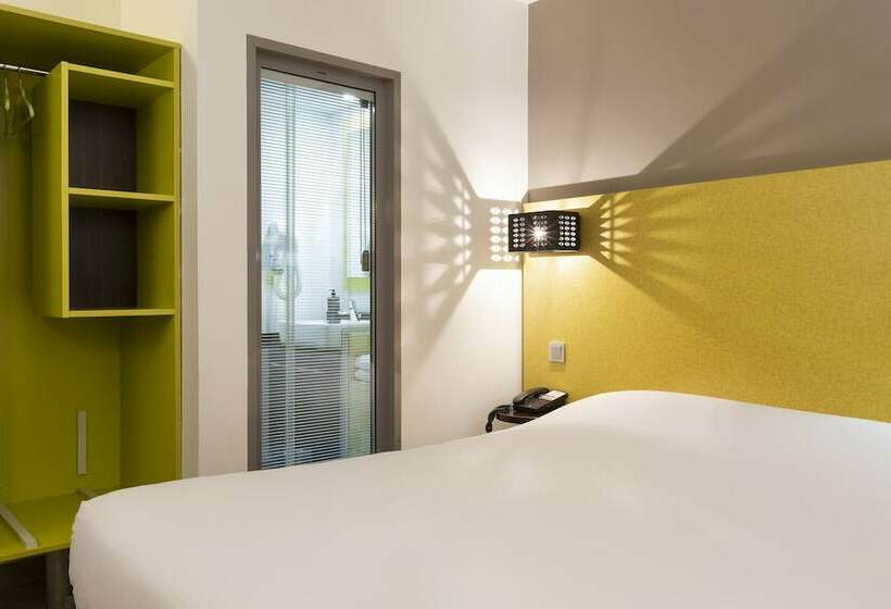 스탠다드 룸 더블 침대, Ibis Styles Nice Centre Port