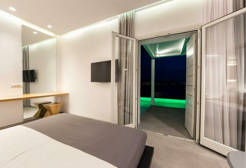 带海景的行政套房, Paros Agnanti Resort & Spa