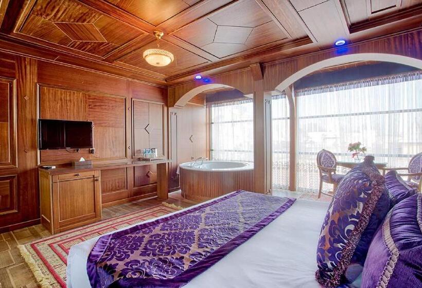 سوئیت با تخت بزرگ, Seven Hills Hotel   Special Category