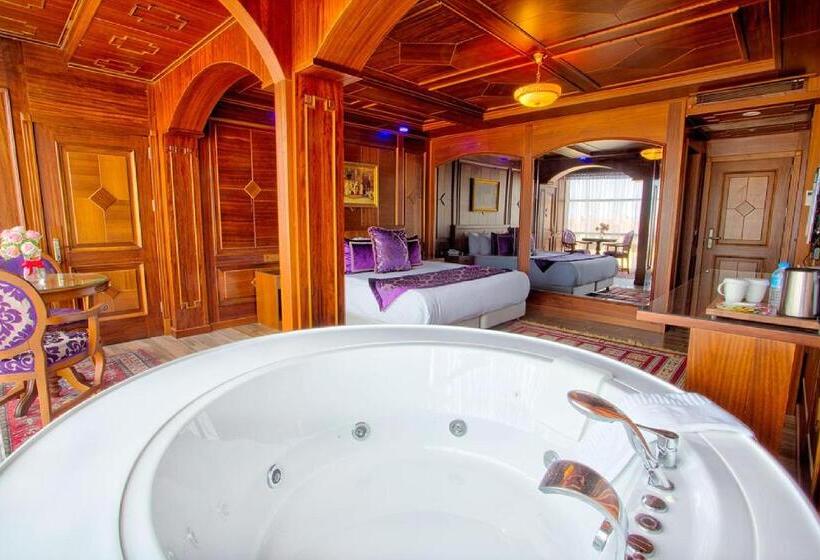 سوئیت با تخت بزرگ, Seven Hills Hotel   Special Category
