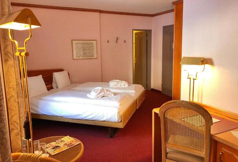 اتاق استاندارد, Thermal Hotels & Walliser Alpentherme Leukerbad
