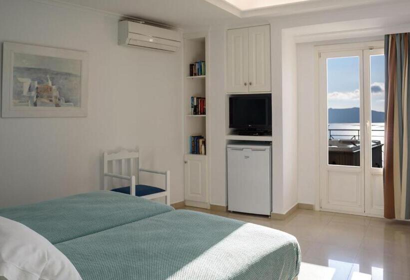 اتاق استاندارد سه تخته با چشم‌انداز, Villa Renos