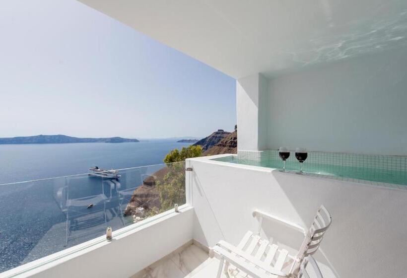 سوئیت جونیور با چشم‌انداز, Villa Renos