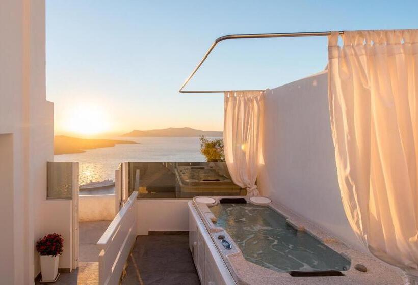 سوئیت با چشم‌انداز, Villa Renos