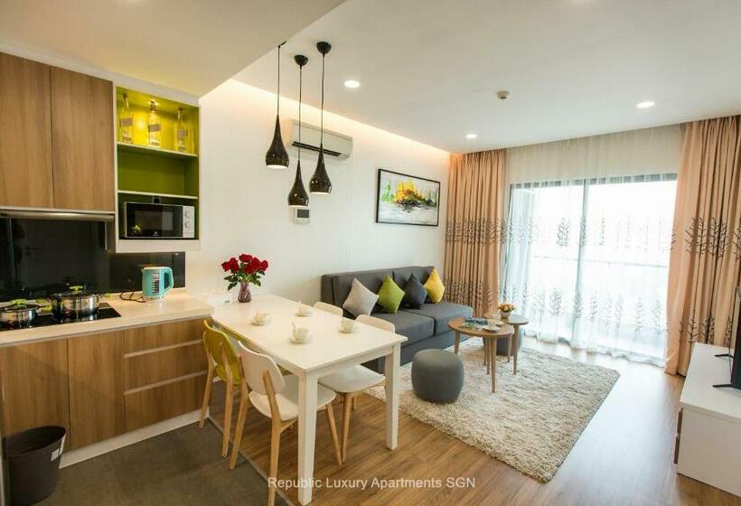 سوییت سوپریور, Republic Suites Ho Chi Minh City