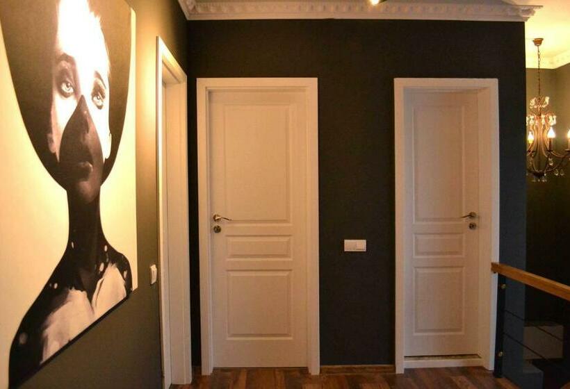 , Jn Boutique Apartments