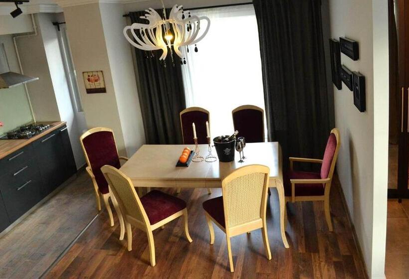 , Jn Boutique Apartments