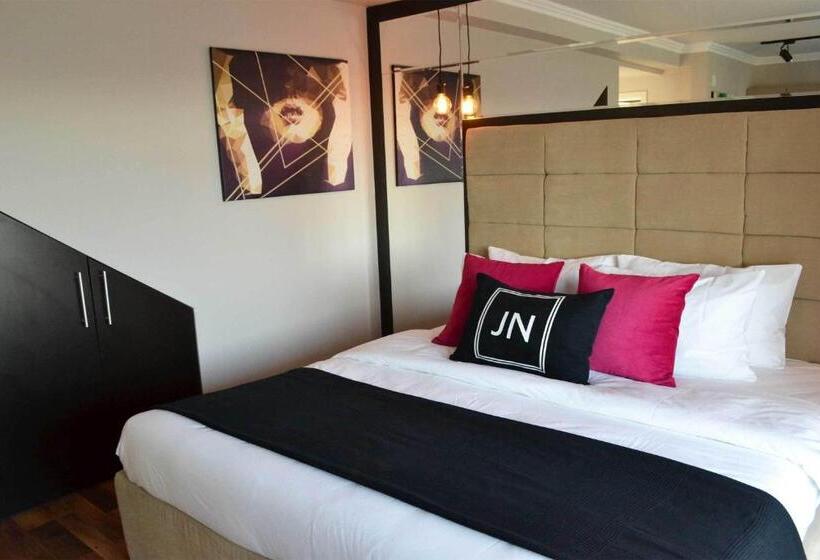 استودیوی استاندارد, Jn Boutique Apartments