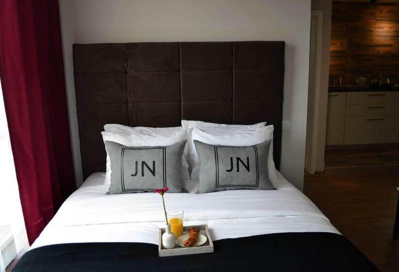 استودیوی استاندارد, Jn Boutique Apartments