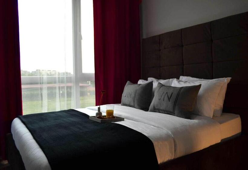 استودیوی استاندارد, Jn Boutique Apartments