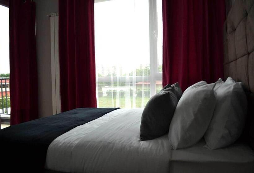 استودیوی استاندارد, Jn Boutique Apartments