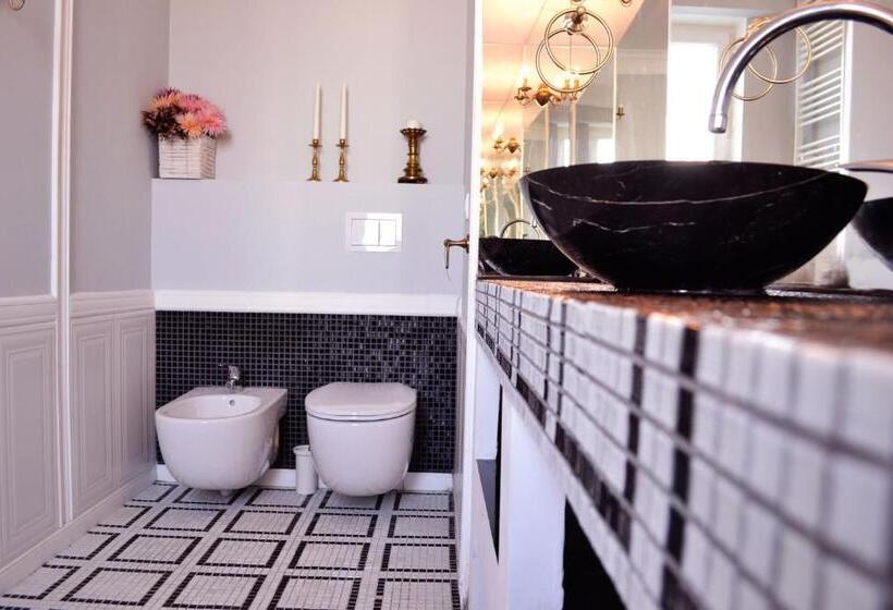 1 Bedroom Penthouse Apartment, Jn Boutique Apartments