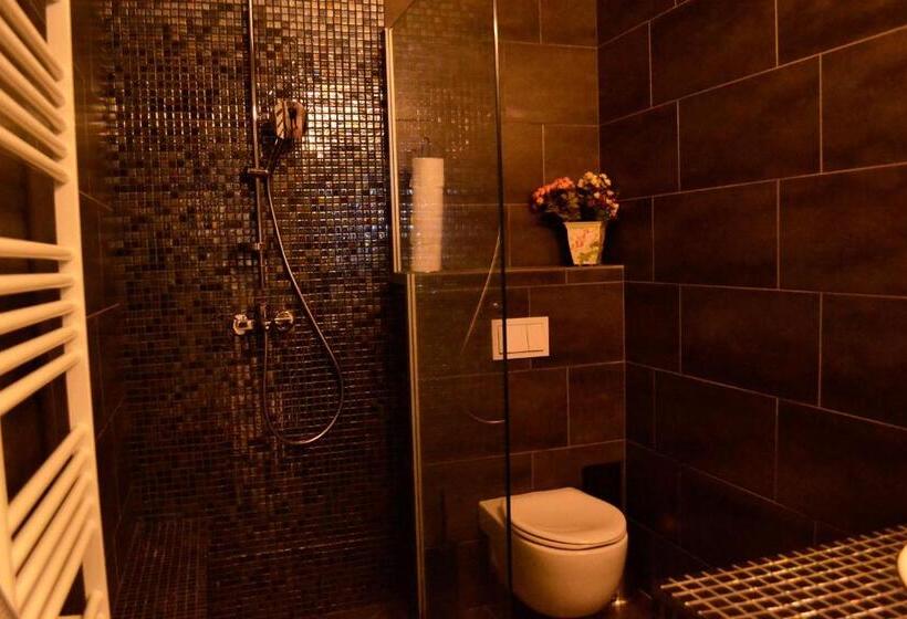 1 Bedroom Penthouse Apartment, Jn Boutique Apartments