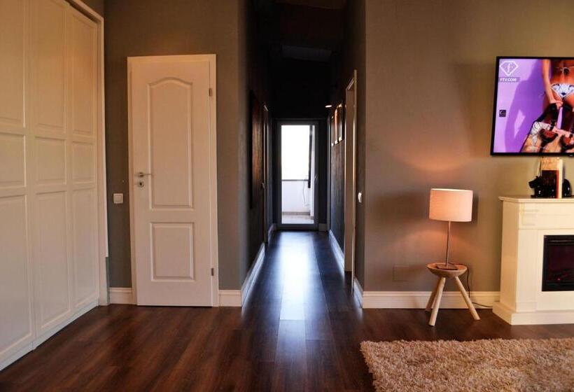 1 Bedroom Penthouse Apartment, Jn Boutique Apartments