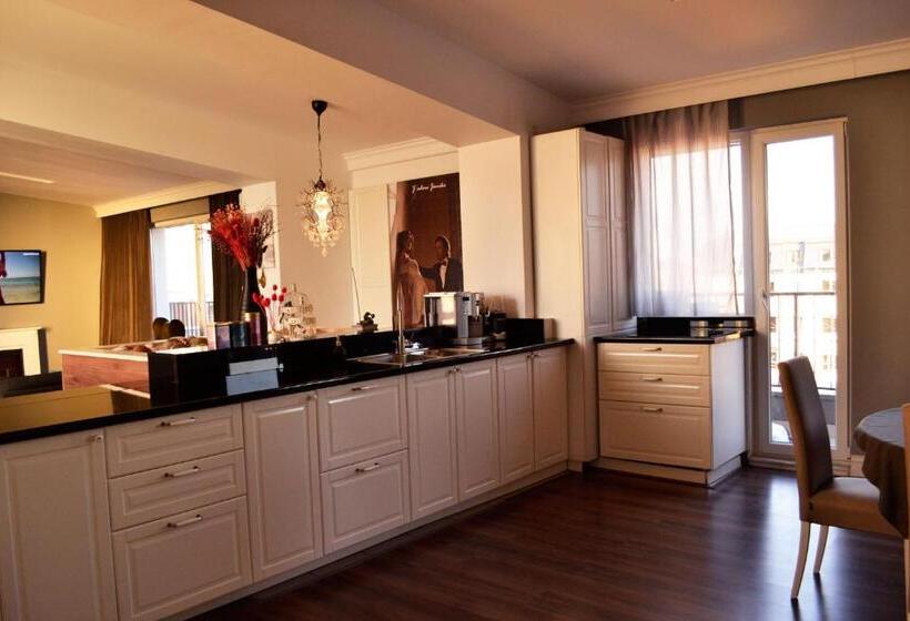 1 Bedroom Penthouse Apartment, Jn Boutique Apartments