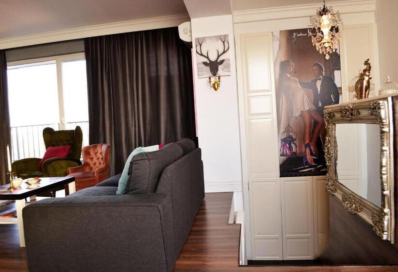 1 Bedroom Penthouse Apartment, Jn Boutique Apartments