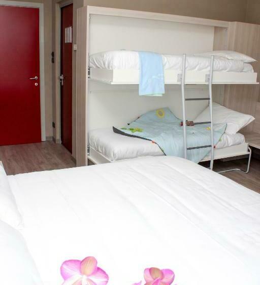 اتاق استاندارد چهار تخته, Best Quality Hotel La Darsena