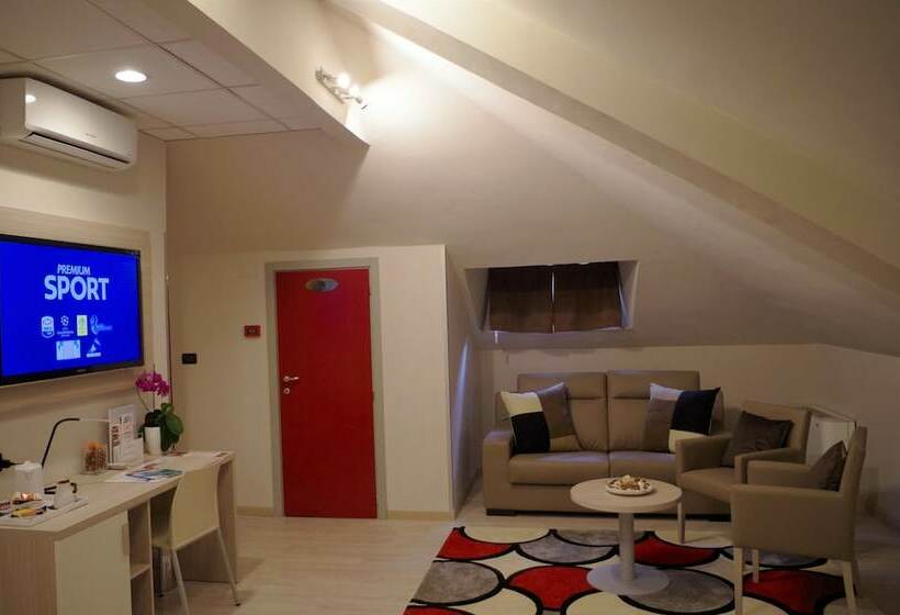 سوییت جونیور, Best Quality Hotel La Darsena