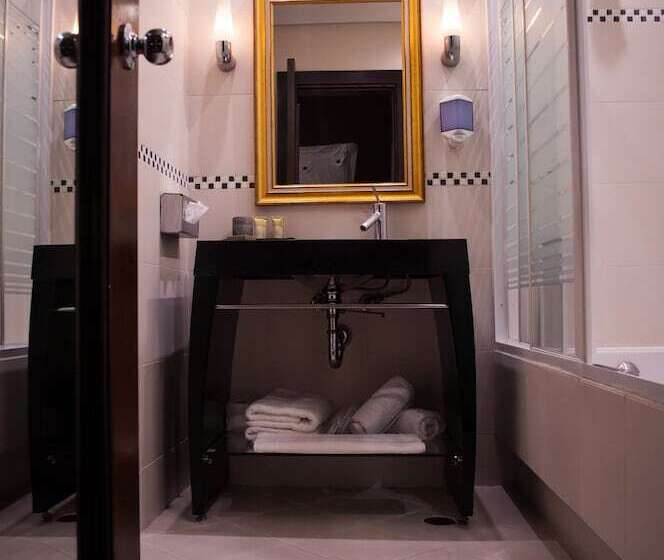 Quarto Deluxe, Andromeda Hotel Thessaloniki