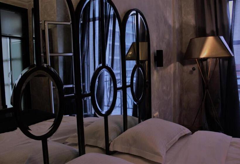 Quarto Deluxe, Andromeda Hotel Thessaloniki