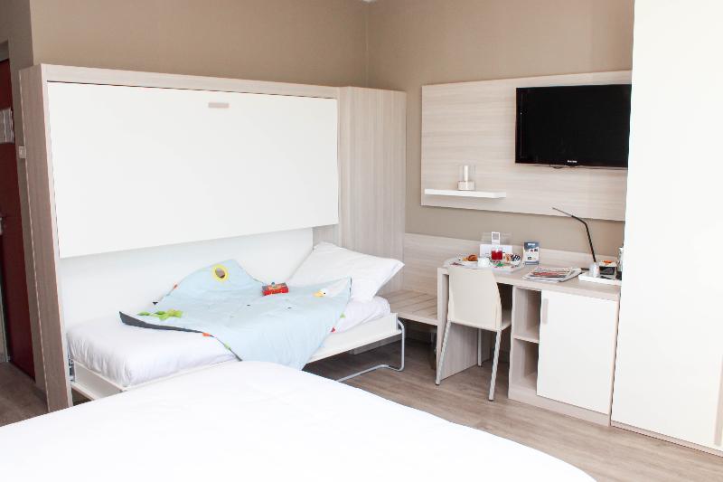 اتاق استاندارد سه نفره, Best Quality Hotel La Darsena