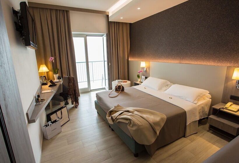 Triple Room Sea View, Hermitage