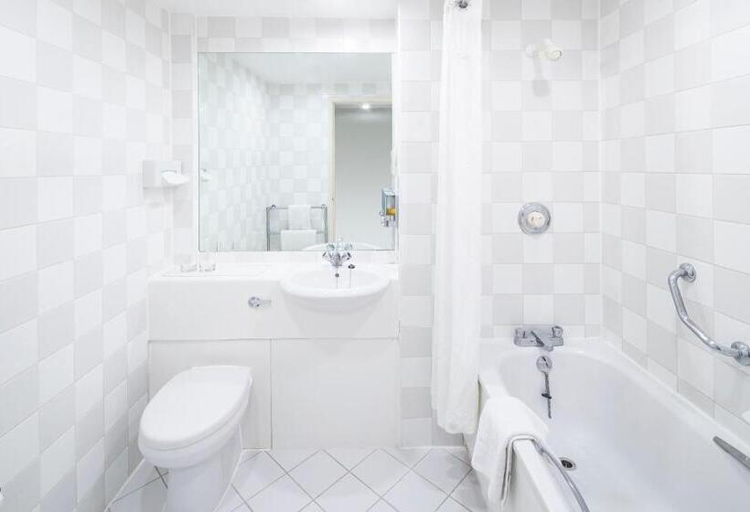 Номер Executive, Holiday Inn Hull Marina, An Ihg