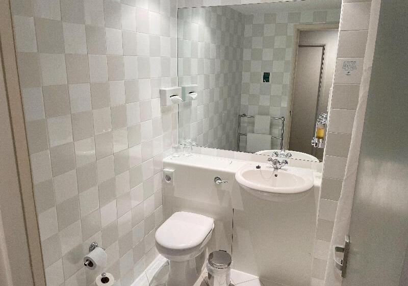 Номер Стандартный Кровать Куин, Holiday Inn Hull Marina, An Ihg