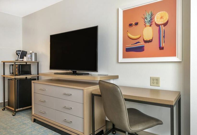 اتاق استاندارد با تخت دوبل, Holiday Inn Orlando – Disney Springs™ Area, An Ihg