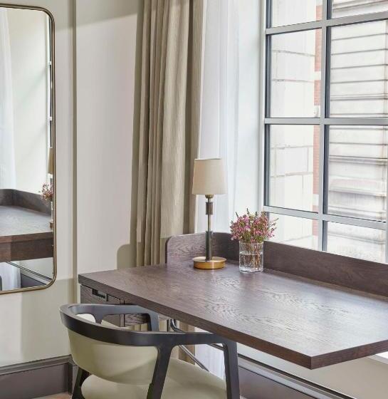 סוויטה, Hyatt Regency London Blackfriars