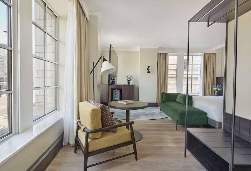 סוויטה, Hyatt Regency London Blackfriars