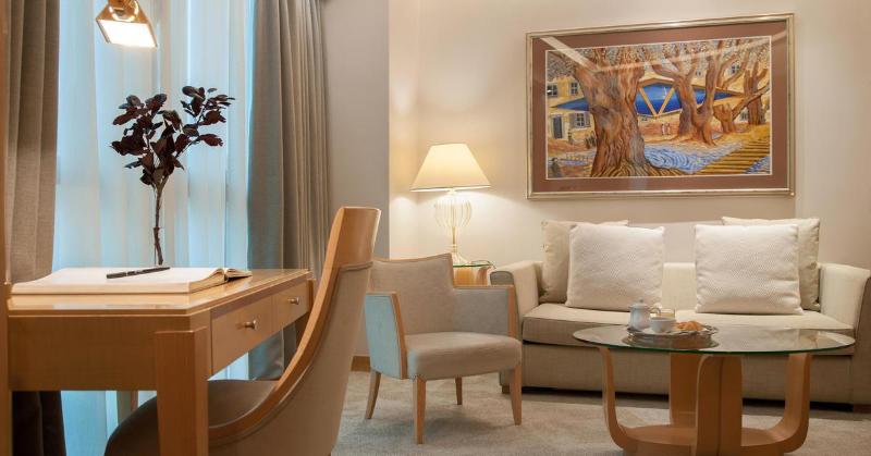 이그제큐티브 주니어 스위트, Melia Athens