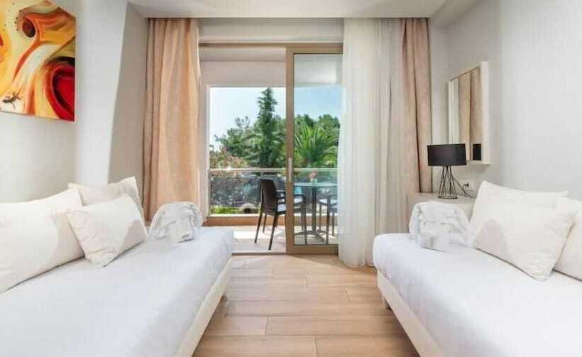 Полулюкс Вид на Сад, Poseidon Resort