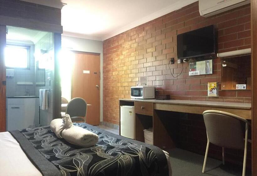 اتاق سوپریور, Pooraka Motor Inn