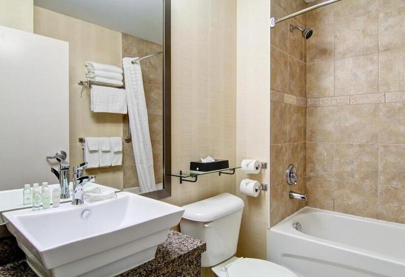 Люкс, Best Western Plus Bowmanville