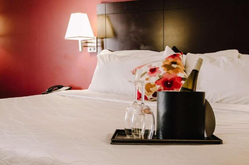 Люкс Кровать Кинг, Best Western Plus Bowmanville