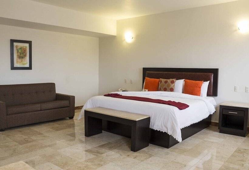 سوییت جونیور, Imperio De Angeles Executive Leon By Real De Minas Business Class