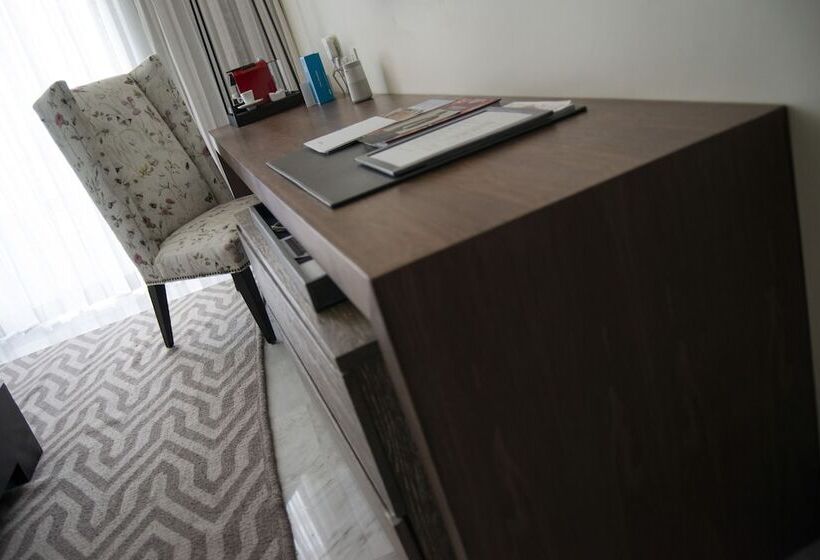 سوییت لوکس, Matilda, A Member Of Design Hotels