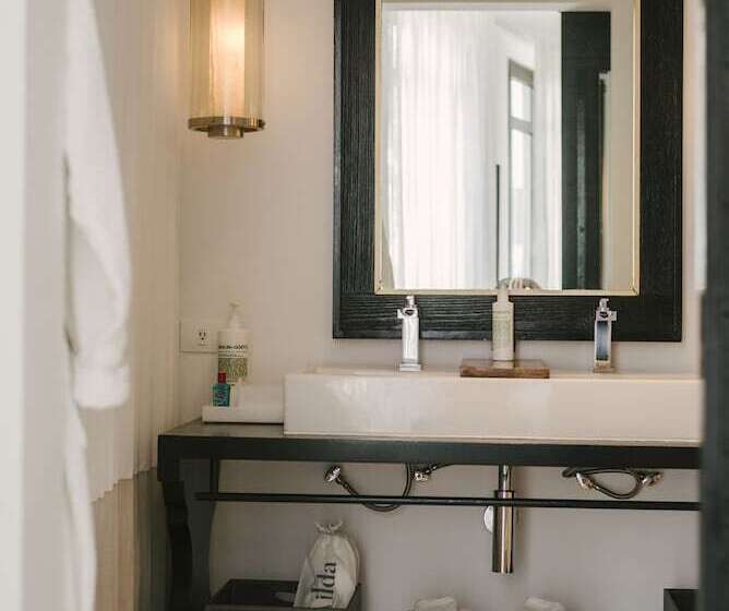سوییت جونیور, Matilda, A Member Of Design Hotels