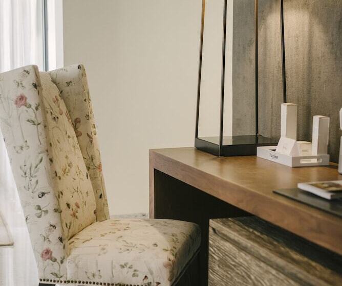 سوییت جونیور, Matilda, A Member Of Design Hotels