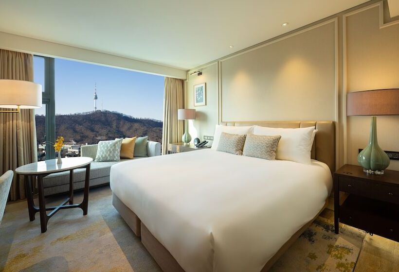 Номер Superior, The Ambassador Seoul  A Pullman