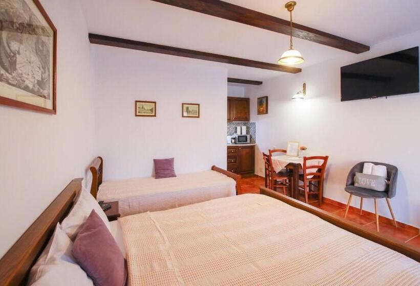 استودیوی استاندارد, Ama Guest House