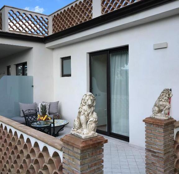 四人豪华间, Paradise Sicily Rooms
