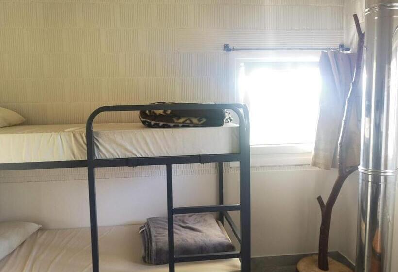 Дом 4 Спальни, Langre Wayve House