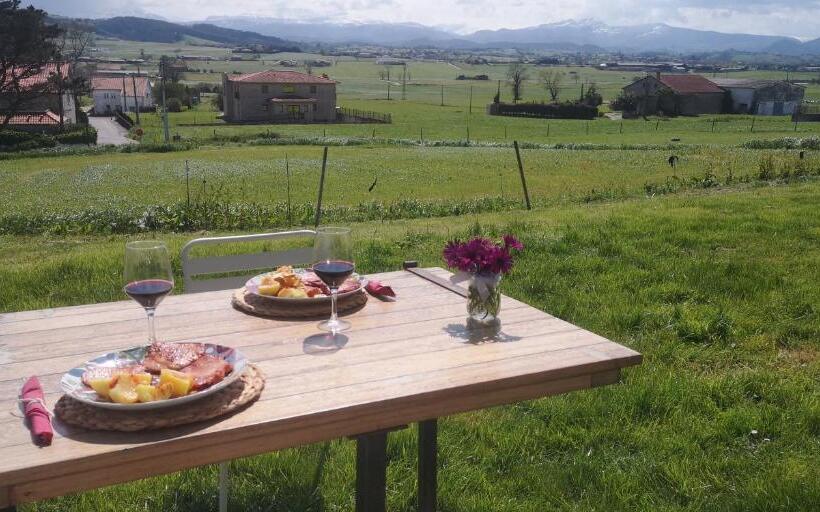 Дом 4 Спальни, Langre Wayve House