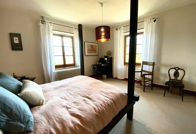 Superior room with lake view, Les O D Annecy