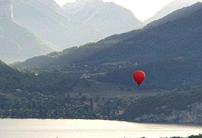 豪华湖景房, Les O D Annecy