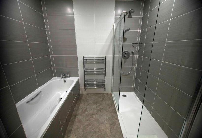 اتاق لوکس, Best Western Chilworth Manor