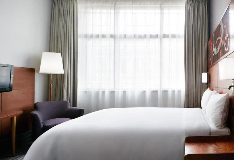 Номер Стандарт, Club Quarters Hotel London City, London